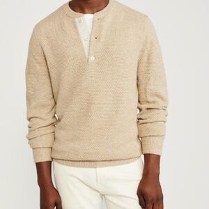 Abercrombie & Fitch Tan Henley Sweater